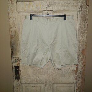 Masters Golf Collection Khaki Pleated Golf Shorts Size 44 (QQ-43)